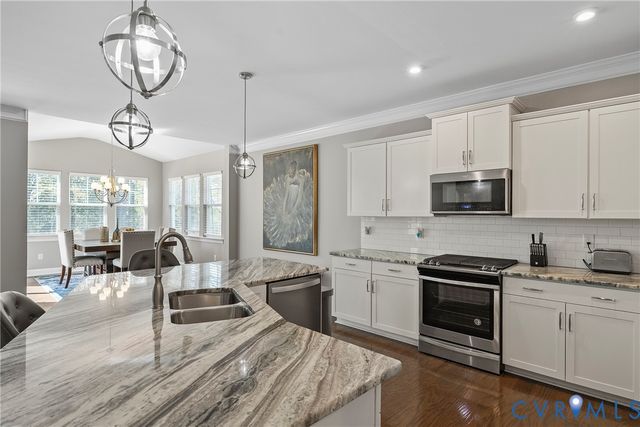 9989 Puddle Duck Ln, Hanover, VA 23116