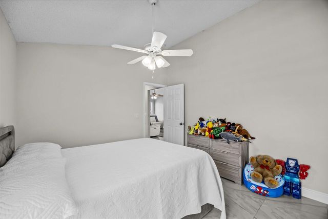 471 NW Sherbrooke Avenue, Port St. Lucie, Port St Lucie, FL 34983