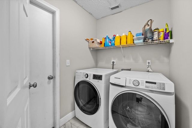 471 NW Sherbrooke Avenue, Port St. Lucie, Port St Lucie, FL 34983