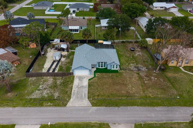 471 NW Sherbrooke Avenue, Port St. Lucie, Port St Lucie, FL 34983