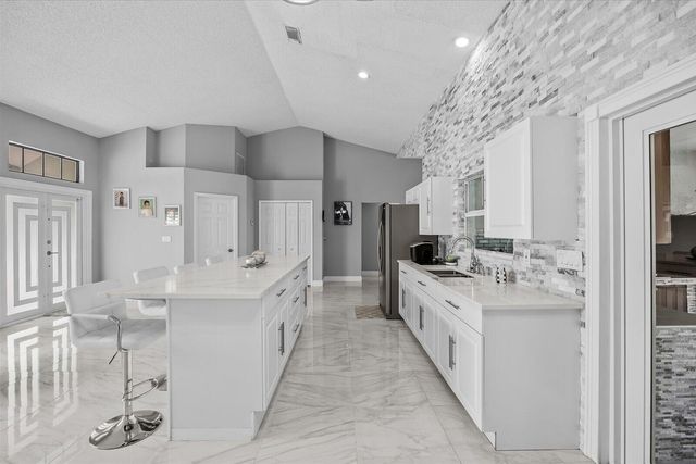 471 NW Sherbrooke Avenue, Port St. Lucie, Port St Lucie, FL 34983
