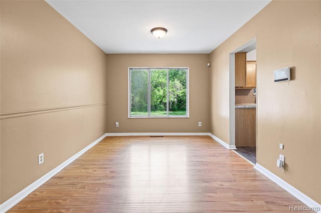 4064 Sheraton Drive, Flint, MI 48532