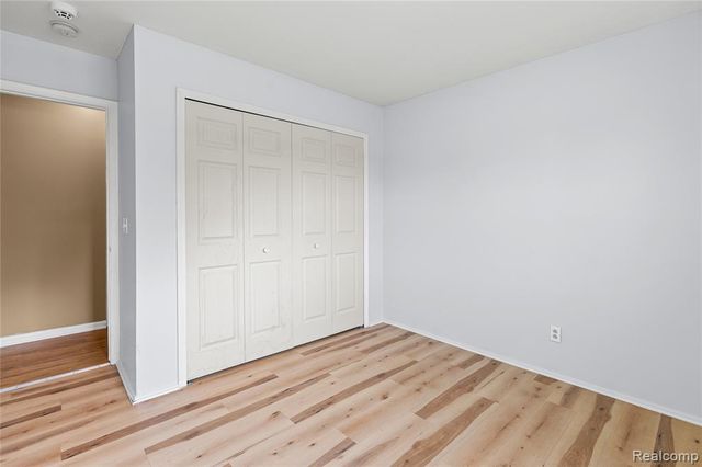 4064 Sheraton Drive, Flint, MI 48532
