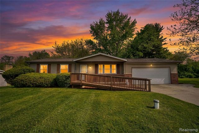 4064 Sheraton Drive, Flint, MI 48532