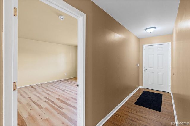 4064 Sheraton Drive, Flint, MI 48532