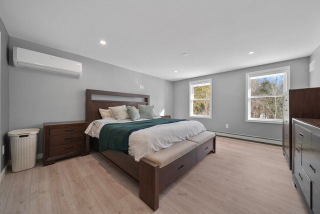 21 Acorn Avenue, Auburn, NH 03032