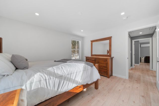 21 Acorn Avenue, Auburn, NH 03032