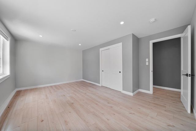 21 Acorn Avenue, Auburn, NH 03032