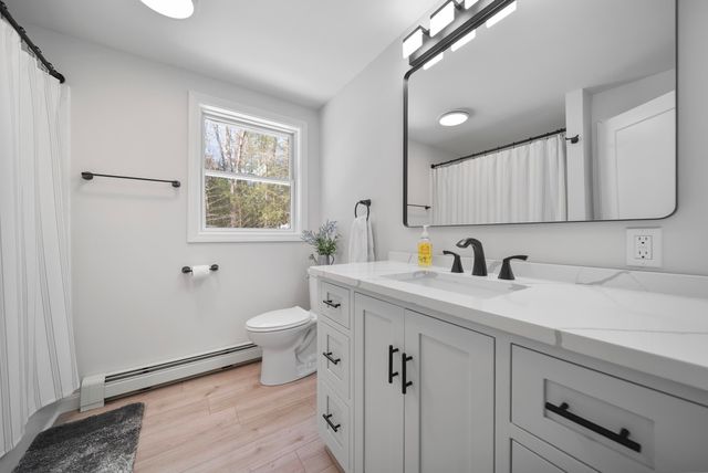 21 Acorn Avenue, Auburn, NH 03032