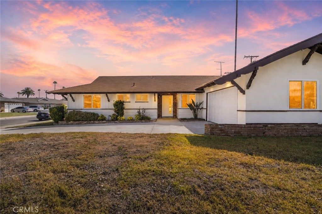 Image 3 of property listing at 4123 Polk Street, Riverside, CA 92505