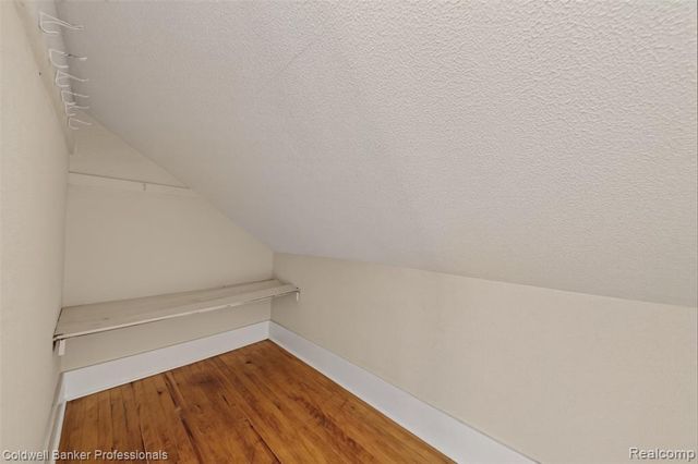 43 Dwight Ave Avenue, Pontiac, MI 48341
