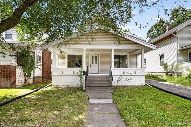 43 Dwight Ave Avenue, Pontiac, MI 48341