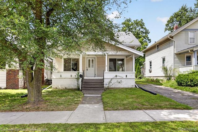 43 Dwight Ave Avenue, Pontiac, MI 48341