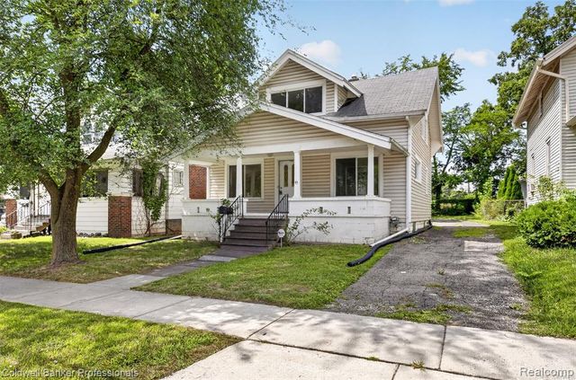 43 Dwight Ave Avenue, Pontiac, MI 48341