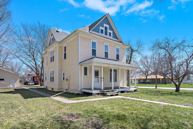 723 3rd Street SW, Willmar, MN 56201