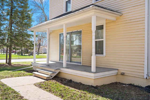 723 3rd Street SW, Willmar, MN 56201