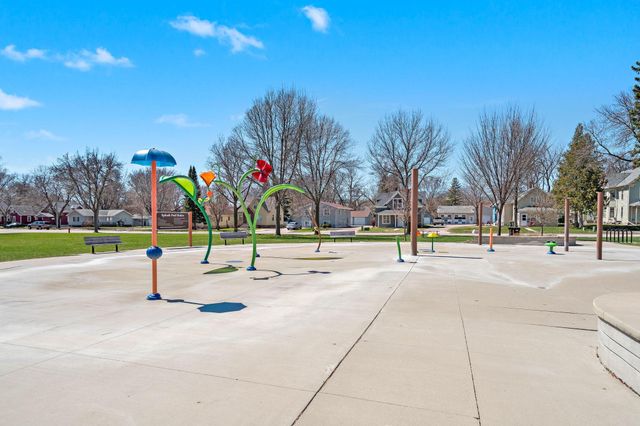 723 3rd Street SW, Willmar, MN 56201