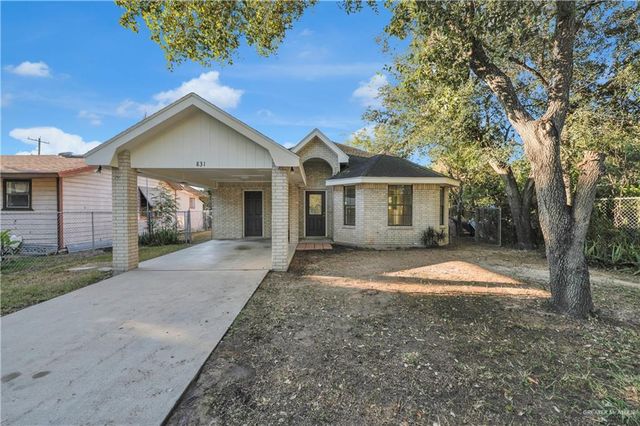 831 W Hackberry Avenue, Alamo, TX 78516