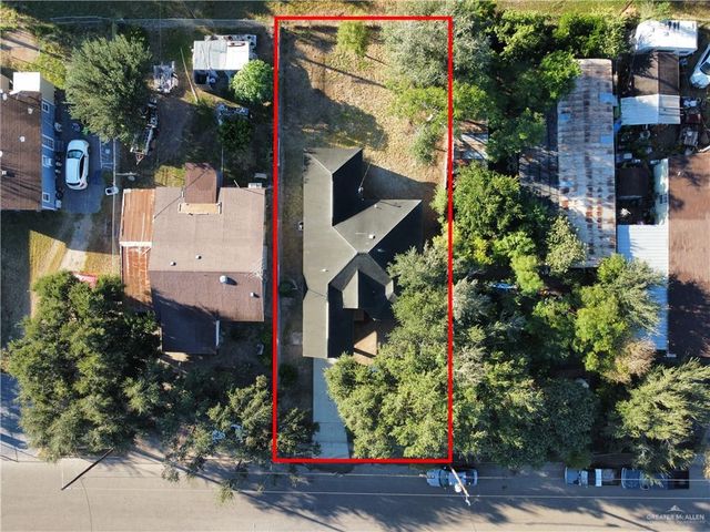 831 W Hackberry Avenue, Alamo, TX 78516