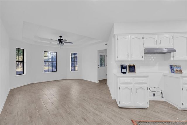 831 W Hackberry Avenue, Alamo, TX 78516