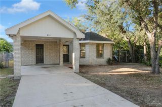 831 W Hackberry Avenue, Alamo, TX 78516