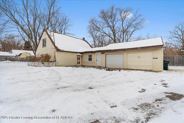 2706 W Jolly Road, Lansing, MI 48911