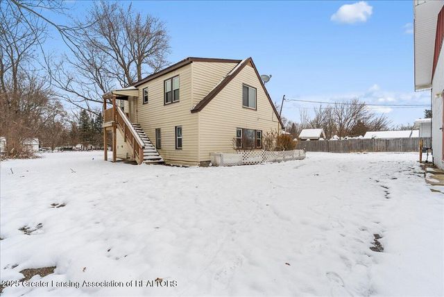 2706 W Jolly Road, Lansing, MI 48911