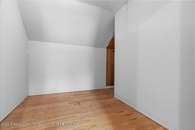 2706 W Jolly Road, Lansing, MI 48911