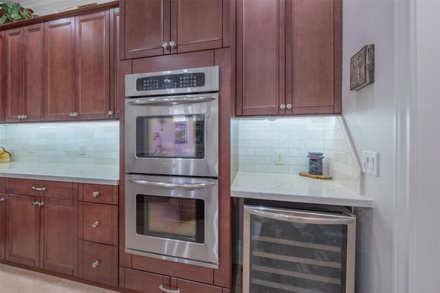 2026 Elmen Street, Houston, TX 77019