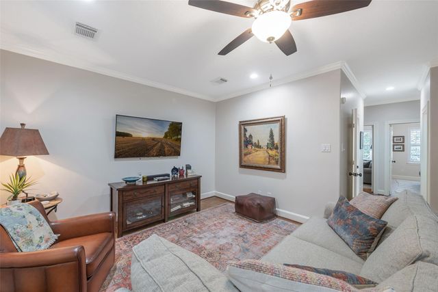 2026 Elmen Street, Houston, TX 77019