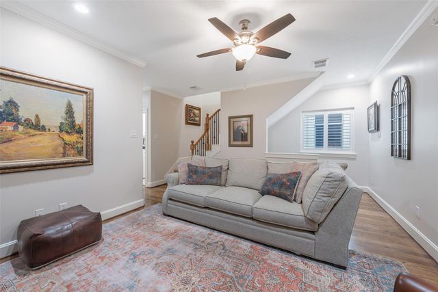 2026 Elmen Street, Houston, TX 77019