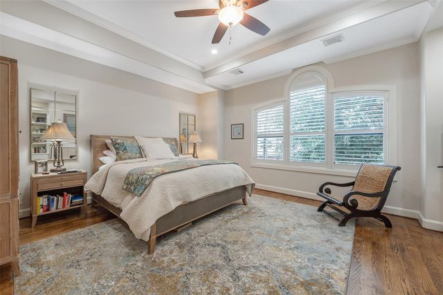 2026 Elmen Street, Houston, TX 77019