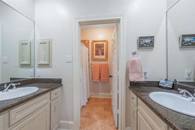 2026 Elmen Street, Houston, TX 77019