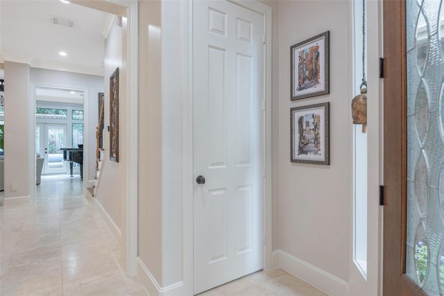 2026 Elmen Street, Houston, TX 77019