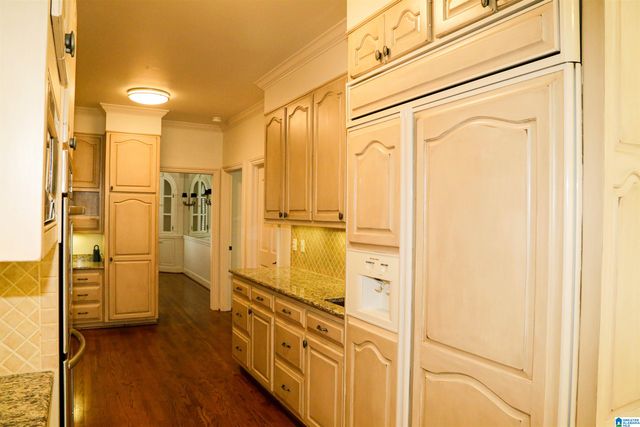 1505 EDINBURGH WAY, Vestavia Hills, AL 35243