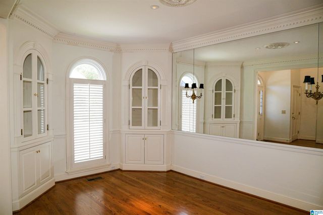 1505 EDINBURGH WAY, Vestavia Hills, AL 35243