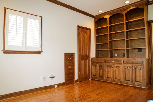 1505 EDINBURGH WAY, Vestavia Hills, AL 35243