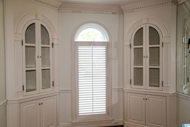 1505 EDINBURGH WAY, Vestavia Hills, AL 35243