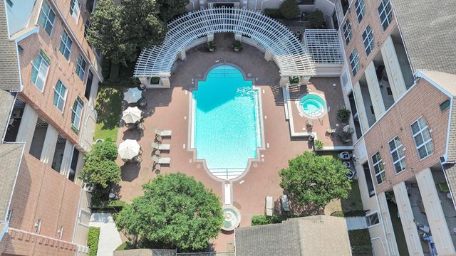 2111 Welch Street B213, Houston, TX 77019