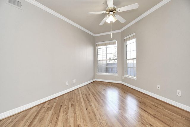 2111 Welch Street B213, Houston, TX 77019