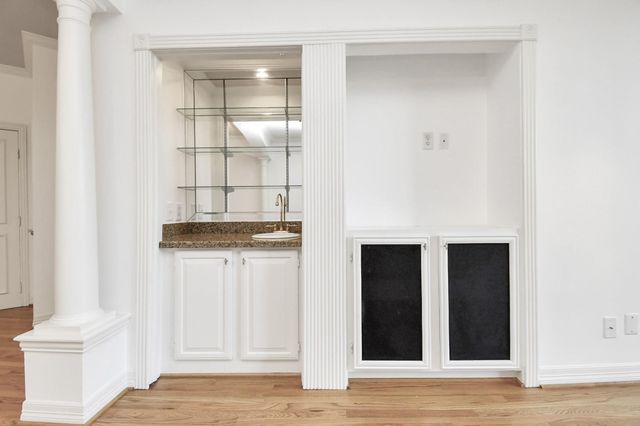 2111 Welch Street B213, Houston, TX 77019