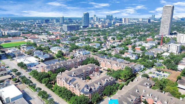 2111 Welch Street B213, Houston, TX 77019