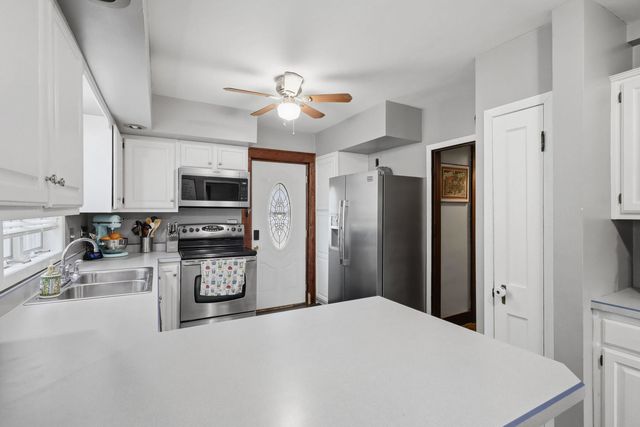 714 23rd Avenue, East Moline, IL 61244