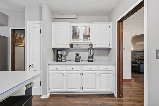 714 23rd Avenue, East Moline, IL 61244