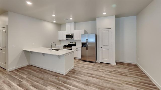 3801 N Divis Avenue, Bethany, OK 73008