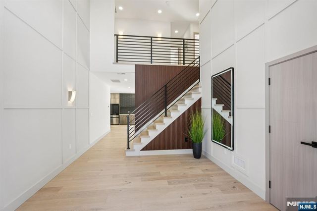 543 Closter Dock Road, Closter, NJ 07624