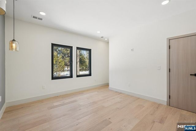 543 Closter Dock Road, Closter, NJ 07624