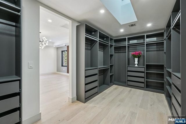 543 Closter Dock Road, Closter, NJ 07624