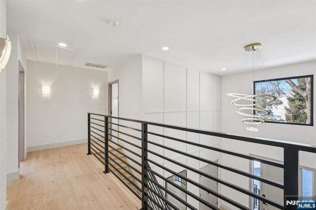 543 Closter Dock Road, Closter, NJ 07624