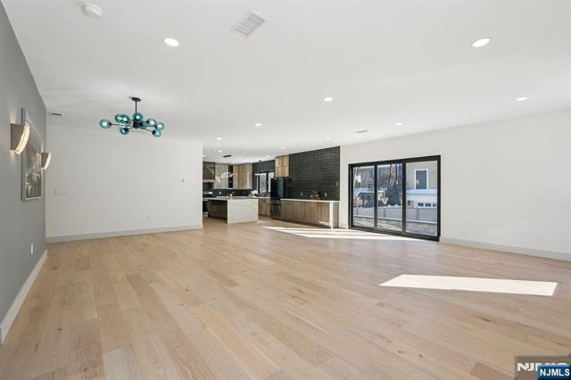 543 Closter Dock Road, Closter, NJ 07624